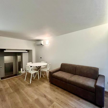 Central Side Apartment Μιλάνο Εξωτερικό φωτογραφία