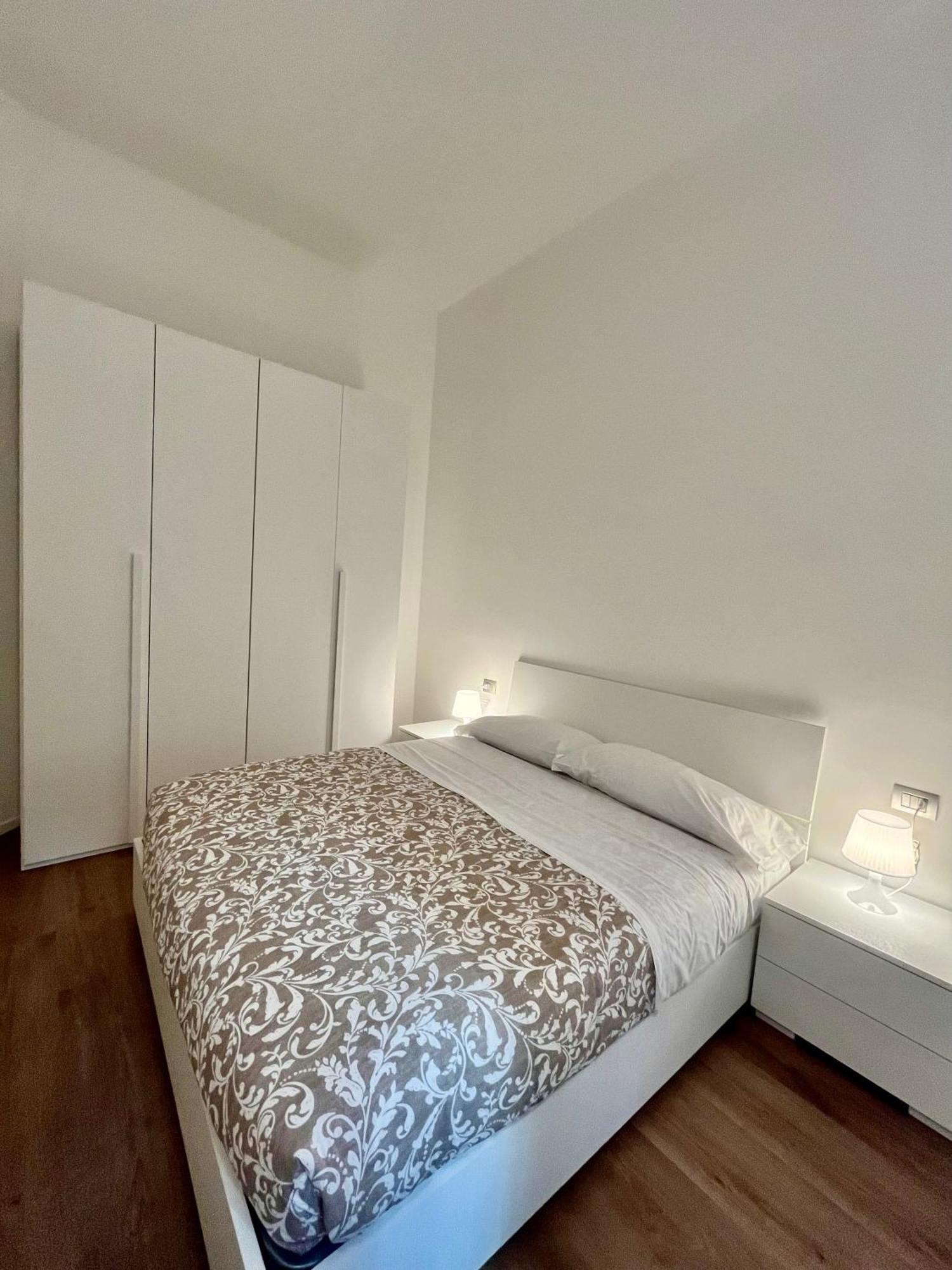 Central Side Apartment Μιλάνο Εξωτερικό φωτογραφία